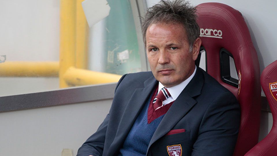 Kabar duka datang dari Liga Italia (Serie A) setelah mantan manajer AC Milan, Sinisa Mihajlovic, meninggal usia pada umur 53 tahun pada Jumat (16/12/22) ini. Copyright: © Loris Roselli/NurPhoto via Getty Images